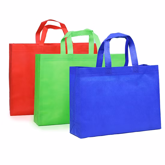 Borsa shopping promozionale all'ingrosso realizzata in tessuto non tessuto con logo stampato